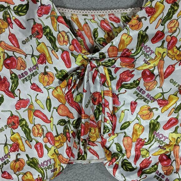 Pretty Lady Pajama Top Size Large Silky Hot Pepper Pattern Attached Bow - Picture 5 of 6